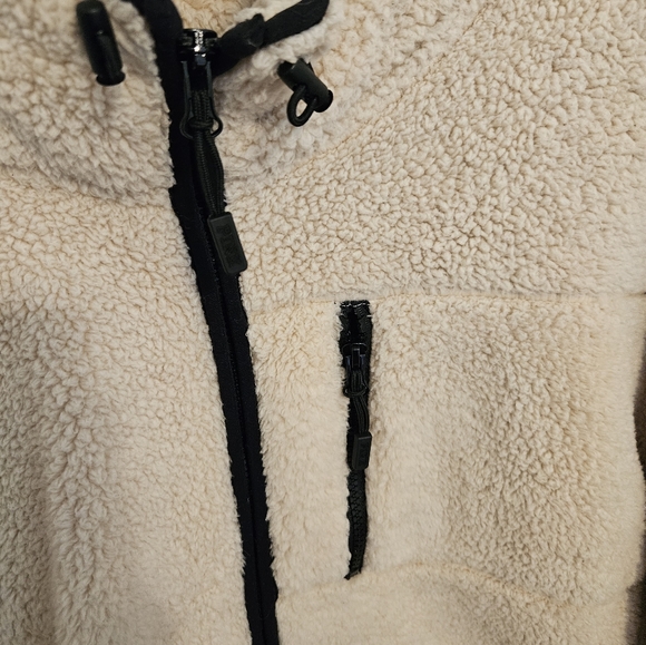 VS Pink Oversized Sherpa Half Zip Pull Over - Picture 5 of 7